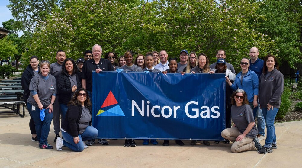 Nicor Gas employees commit more than 600 service hours during company's Volunteer Week